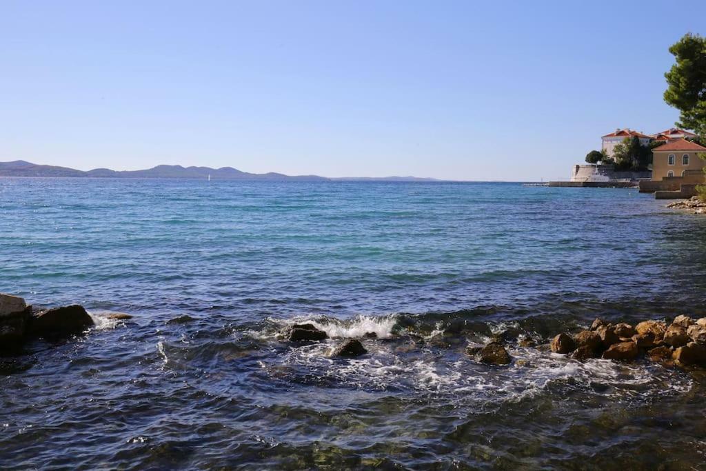 Seafront Beach Apartment - Directly At The Beach Ζαντάρ Εξωτερικό φωτογραφία