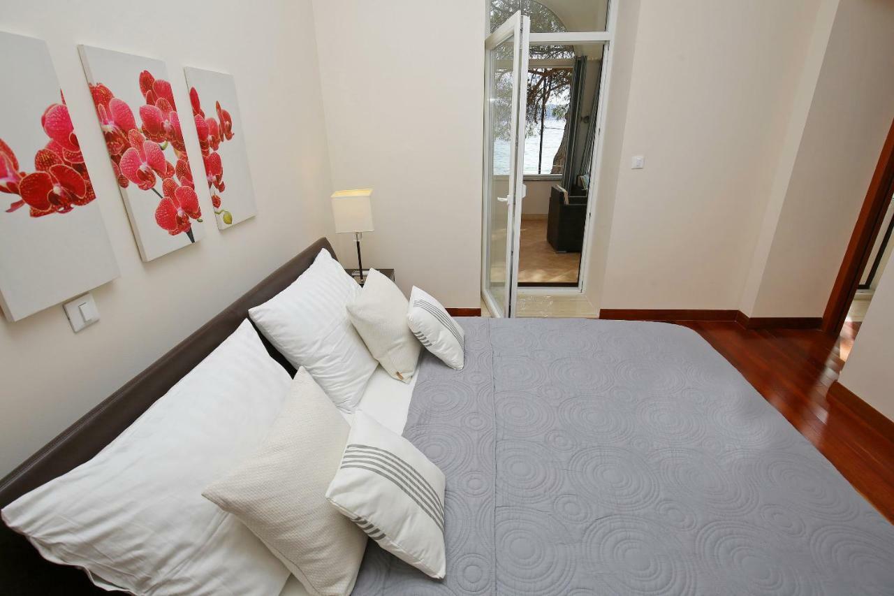 Seafront Beach Apartment - Directly At The Beach Ζαντάρ Εξωτερικό φωτογραφία