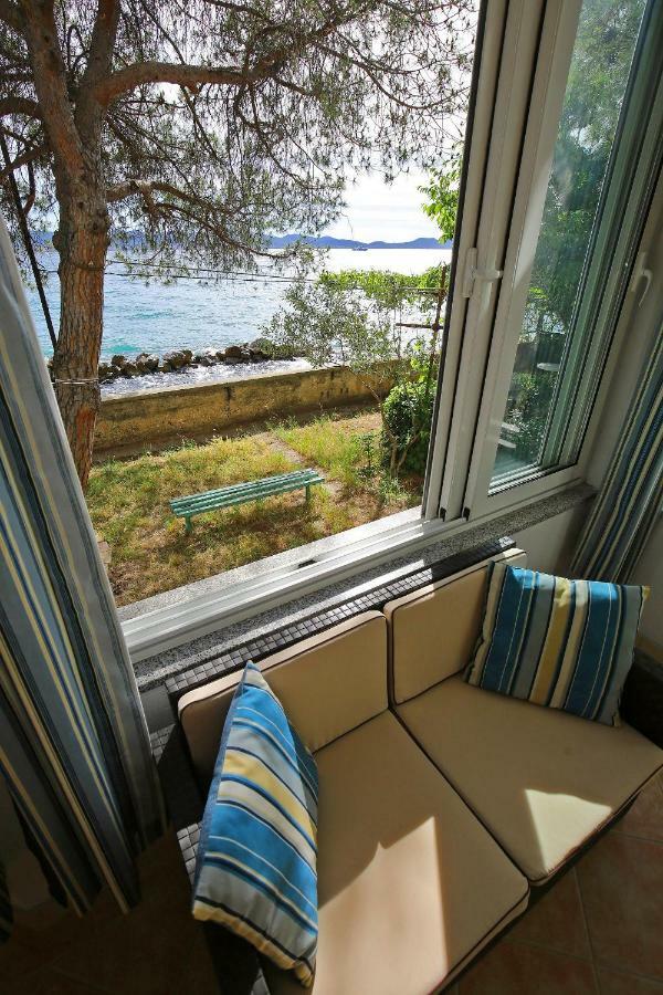 Seafront Beach Apartment - Directly At The Beach Ζαντάρ Εξωτερικό φωτογραφία