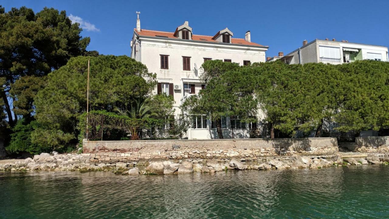 Seafront Beach Apartment - Directly At The Beach Ζαντάρ Εξωτερικό φωτογραφία
